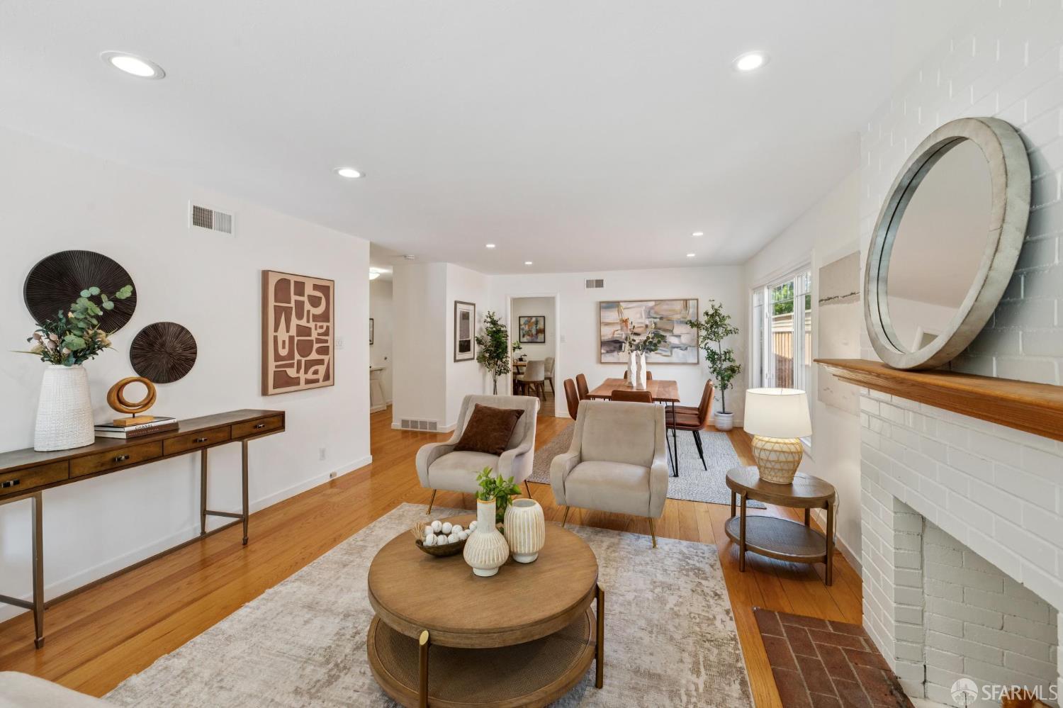 Detail Gallery Image 16 of 71 For 885 Elm St, San Carlos,  CA 94070 - 3 Beds | 2 Baths