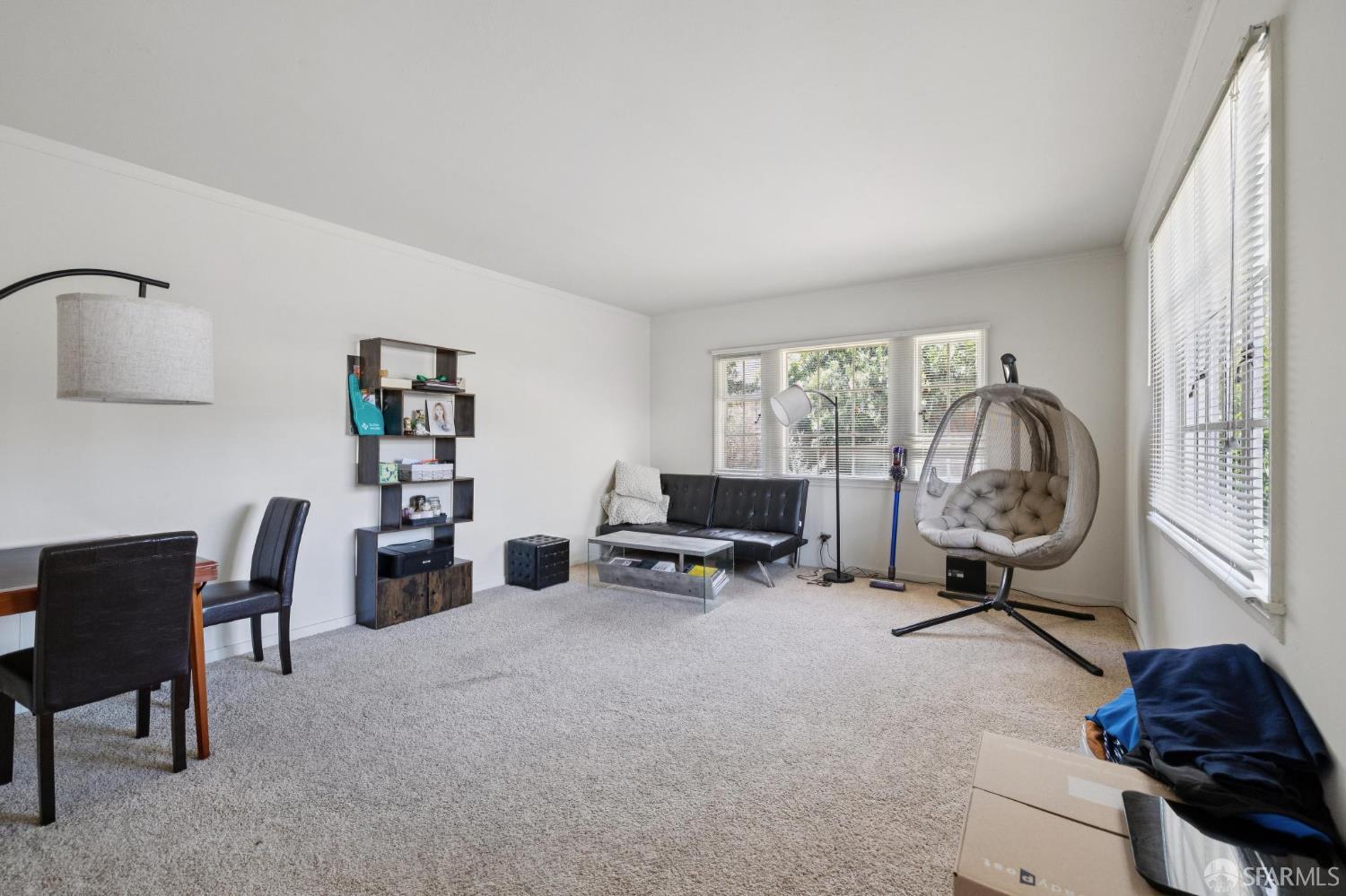 Detail Gallery Image 49 of 76 For 1115 Capuchino Ave, Burlingame,  CA 94010 - 4 Beds | 2 Baths