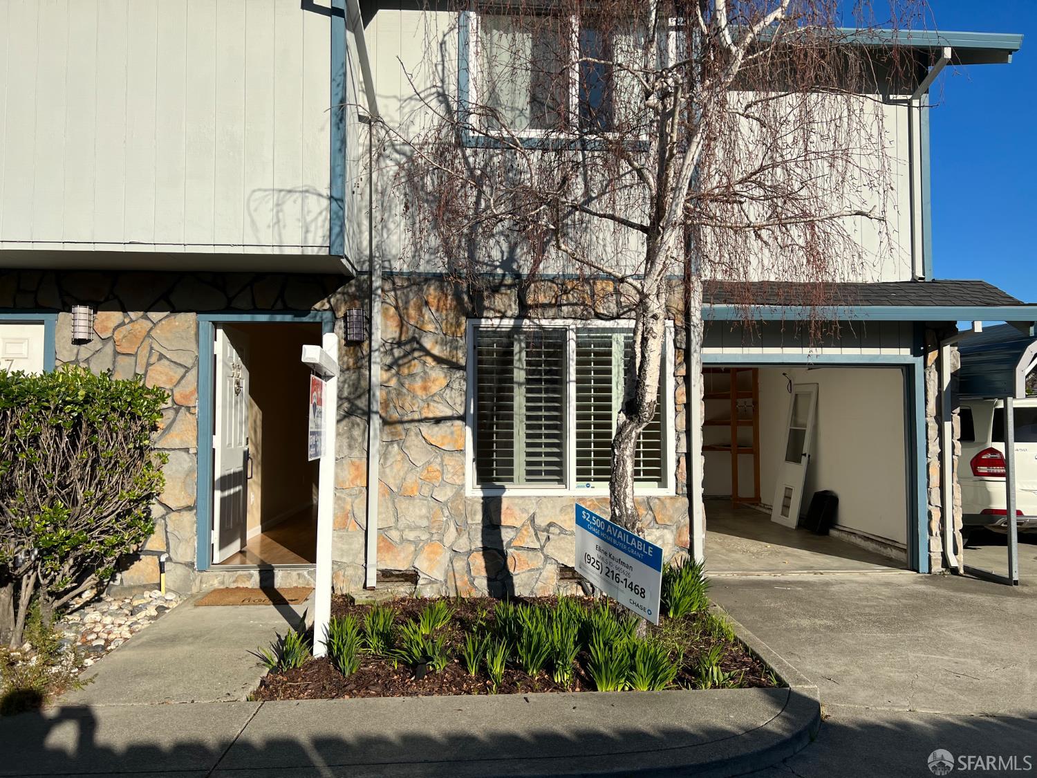 Detail Gallery Image 1 of 19 For 3131 Somerset Ave, Castro Valley,  CA 94546 - 3 Beds | 2/1 Baths