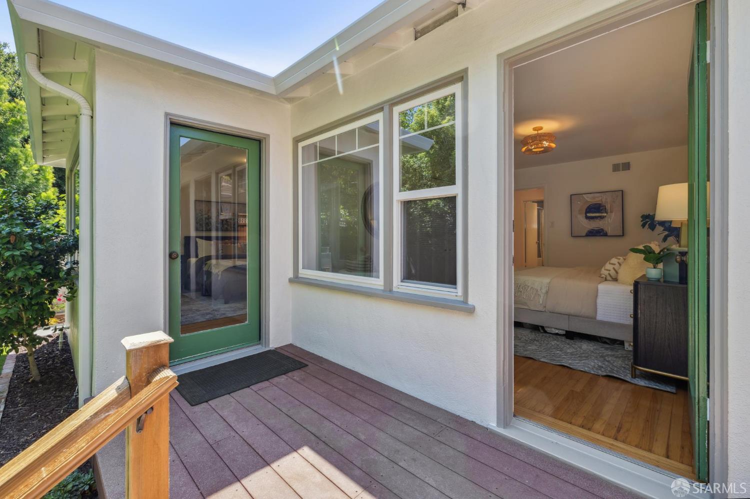 Detail Gallery Image 47 of 71 For 885 Elm St, San Carlos,  CA 94070 - 3 Beds | 2 Baths