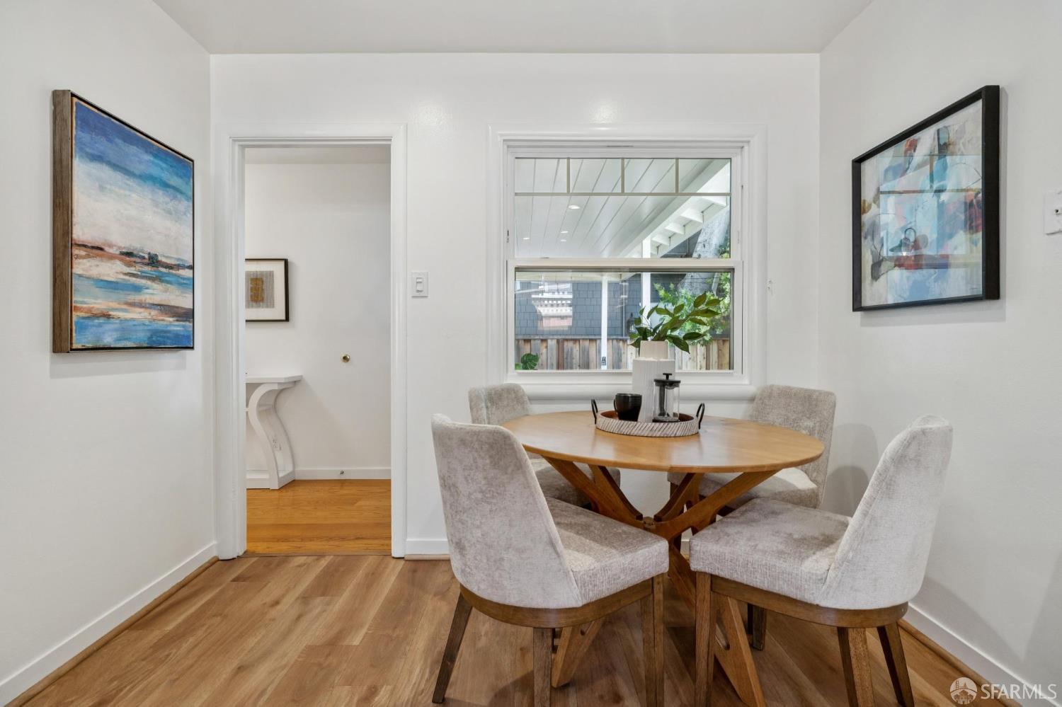 Detail Gallery Image 31 of 71 For 885 Elm St, San Carlos,  CA 94070 - 3 Beds | 2 Baths