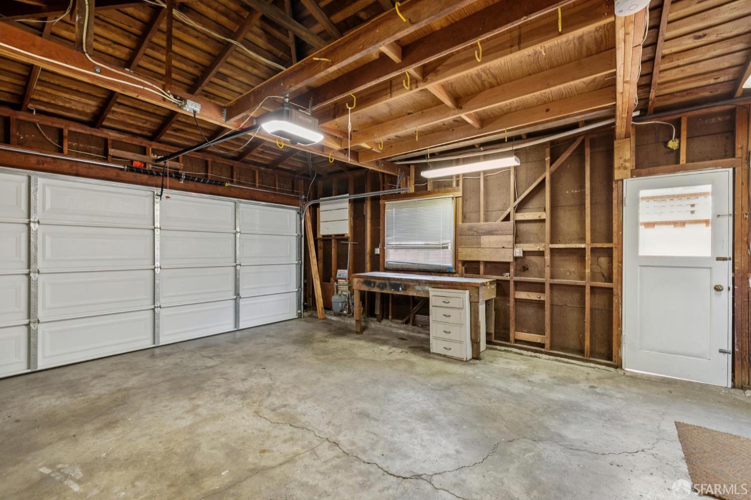 Detail Gallery Image 55 of 71 For 885 Elm St, San Carlos,  CA 94070 - 3 Beds | 2 Baths