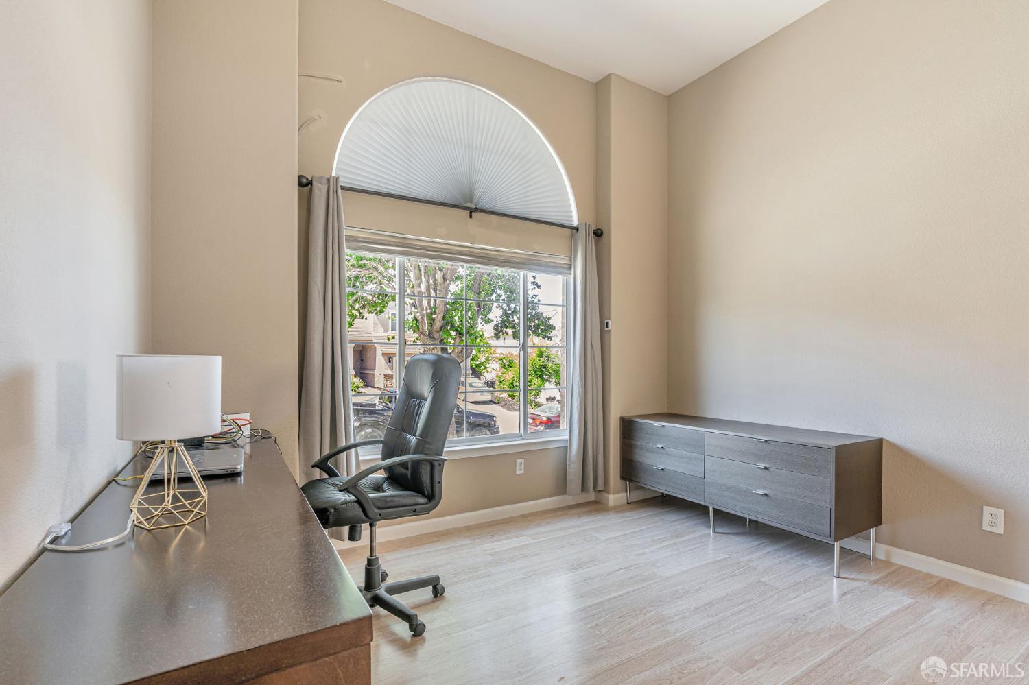 Detail Gallery Image 20 of 50 For 2415 Crystal Way, Antioch,  CA 94531 - 4 Beds | 2/1 Baths