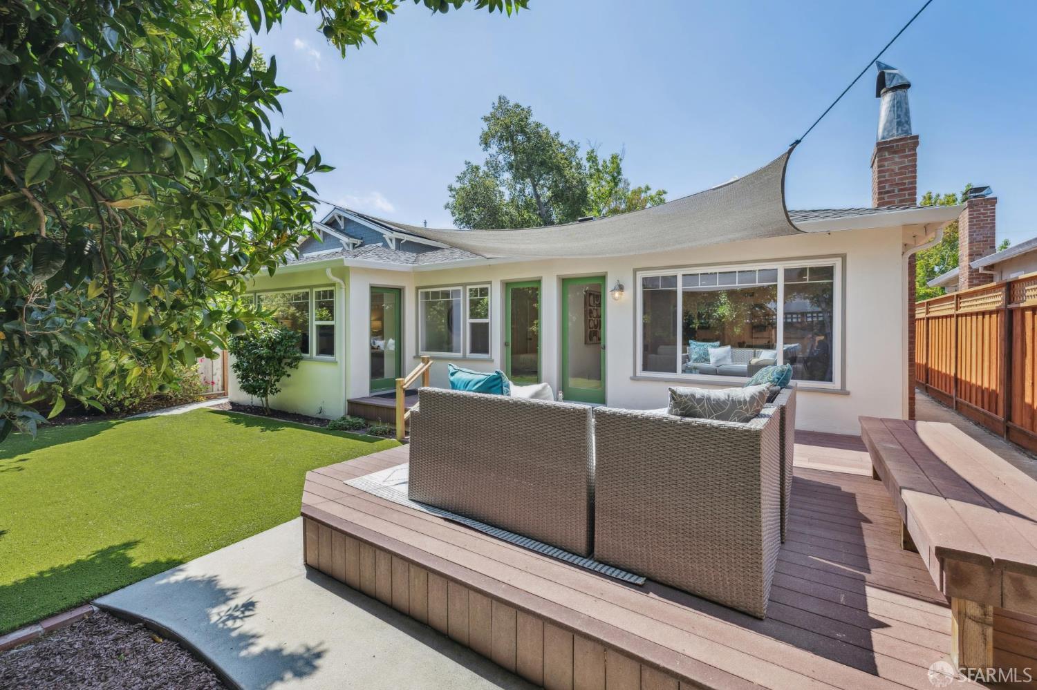 Detail Gallery Image 61 of 71 For 885 Elm St, San Carlos,  CA 94070 - 3 Beds | 2 Baths