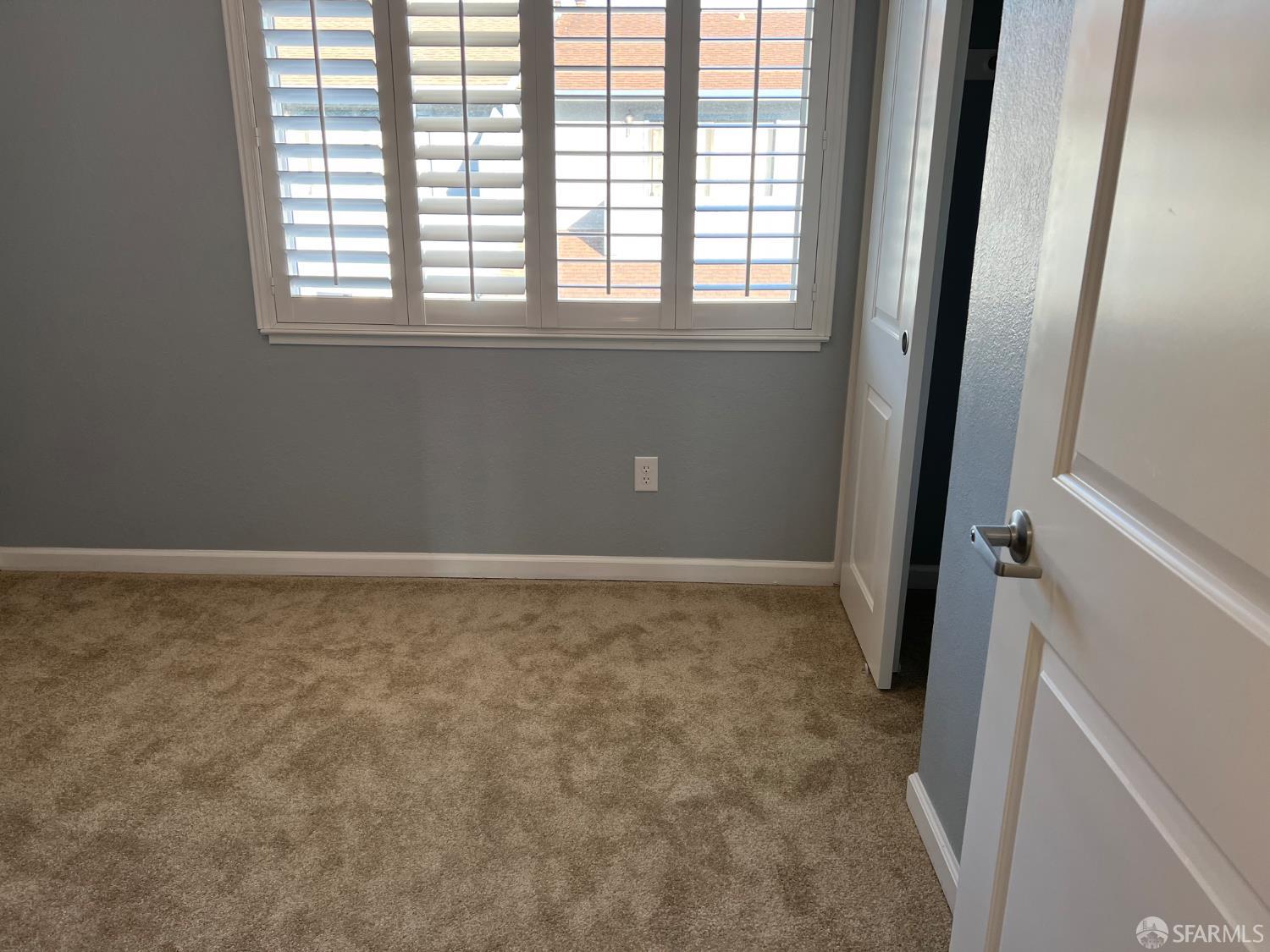 Detail Gallery Image 12 of 19 For 3131 Somerset Ave, Castro Valley,  CA 94546 - 3 Beds | 2/1 Baths