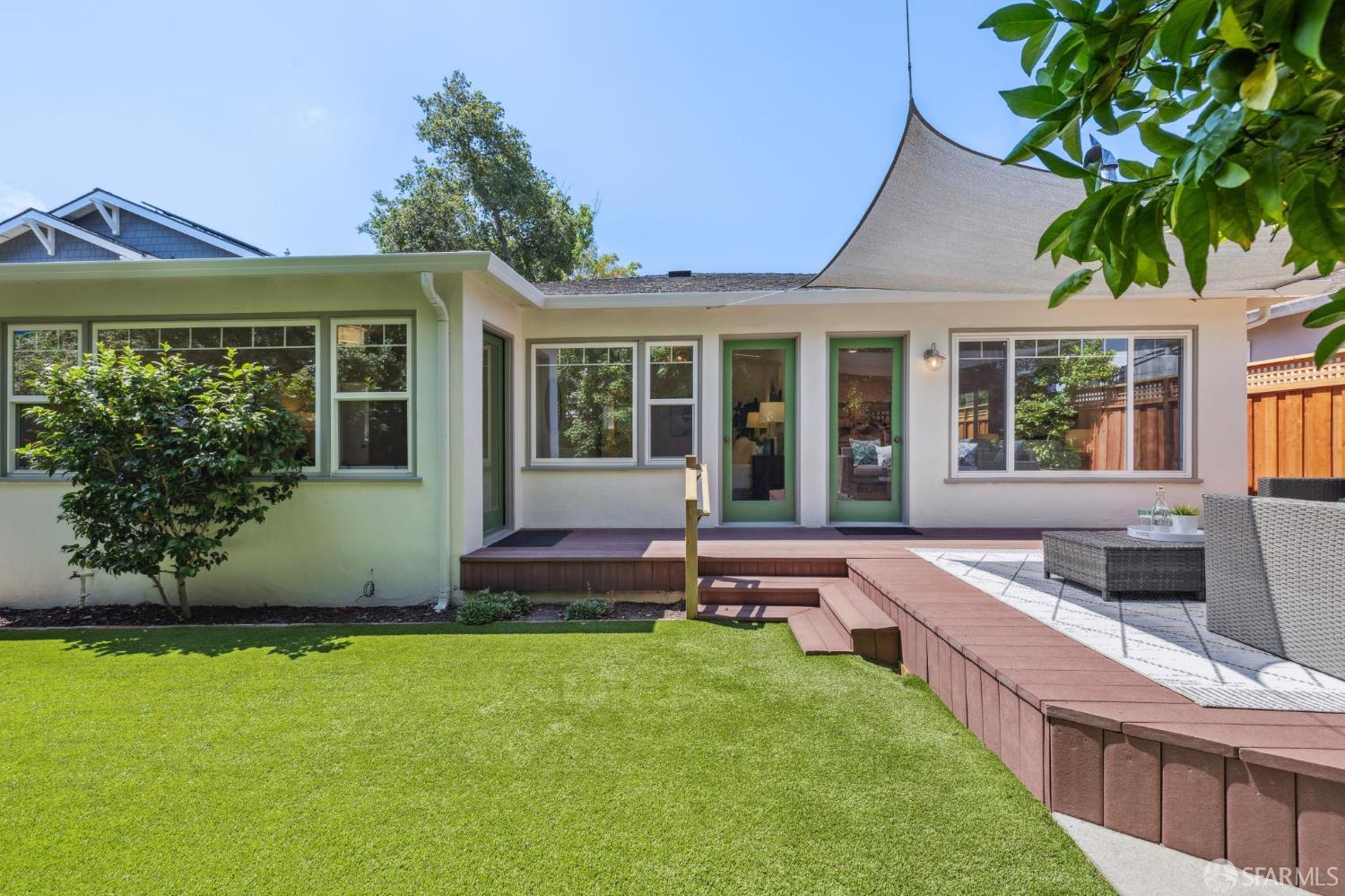 Detail Gallery Image 65 of 71 For 885 Elm St, San Carlos,  CA 94070 - 3 Beds | 2 Baths