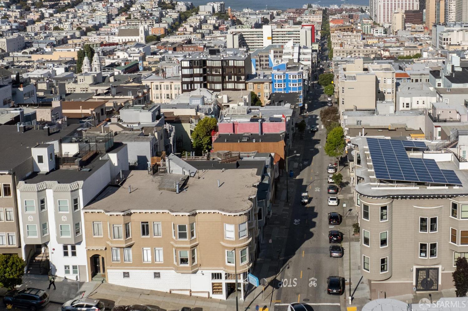 Detail Gallery Image 2 of 10 For 1192 Pacific Ave, San Francisco,  CA 94133 - – Beds | – Baths