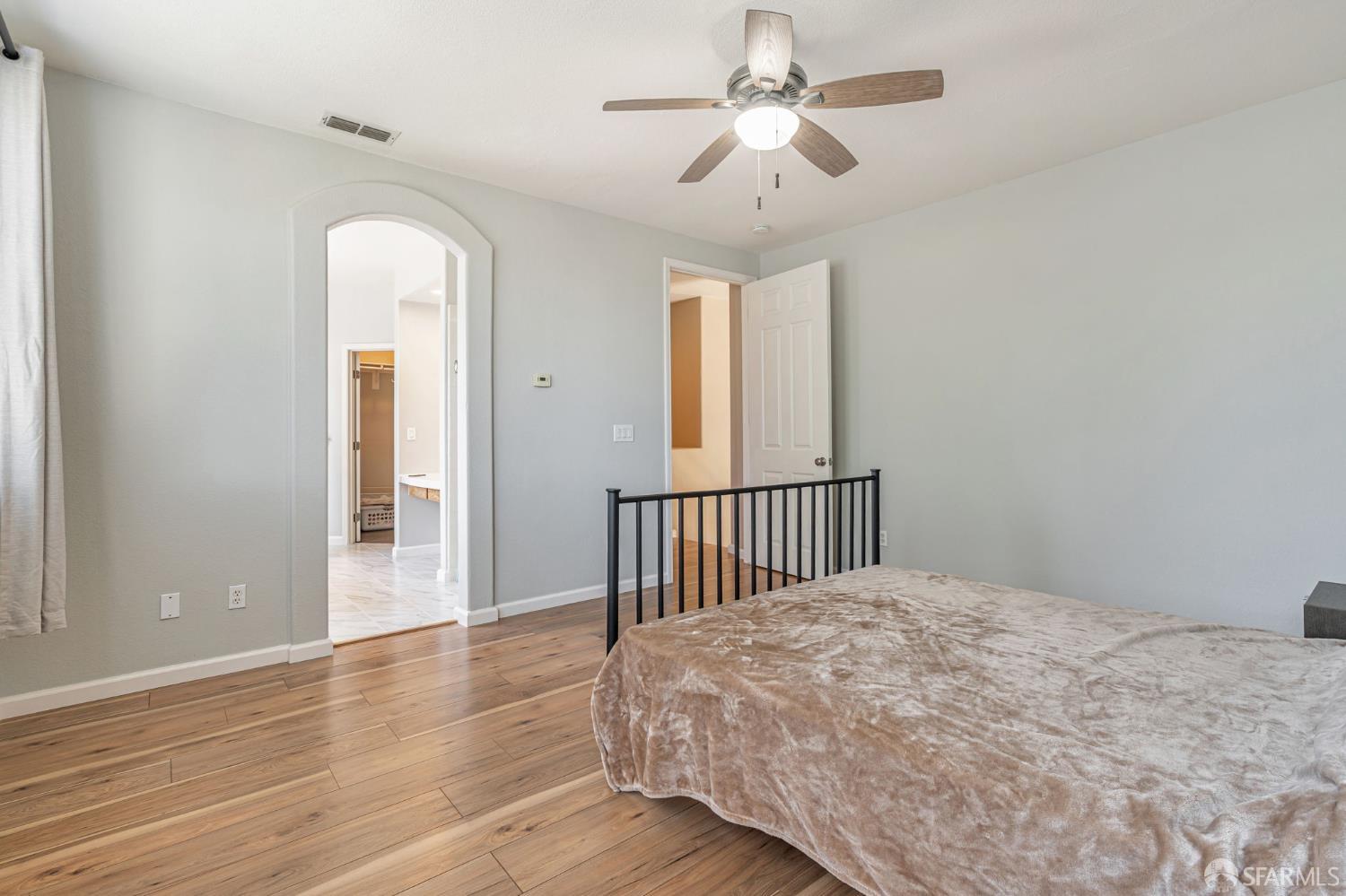 Detail Gallery Image 32 of 50 For 2415 Crystal Way, Antioch,  CA 94531 - 4 Beds | 2/1 Baths