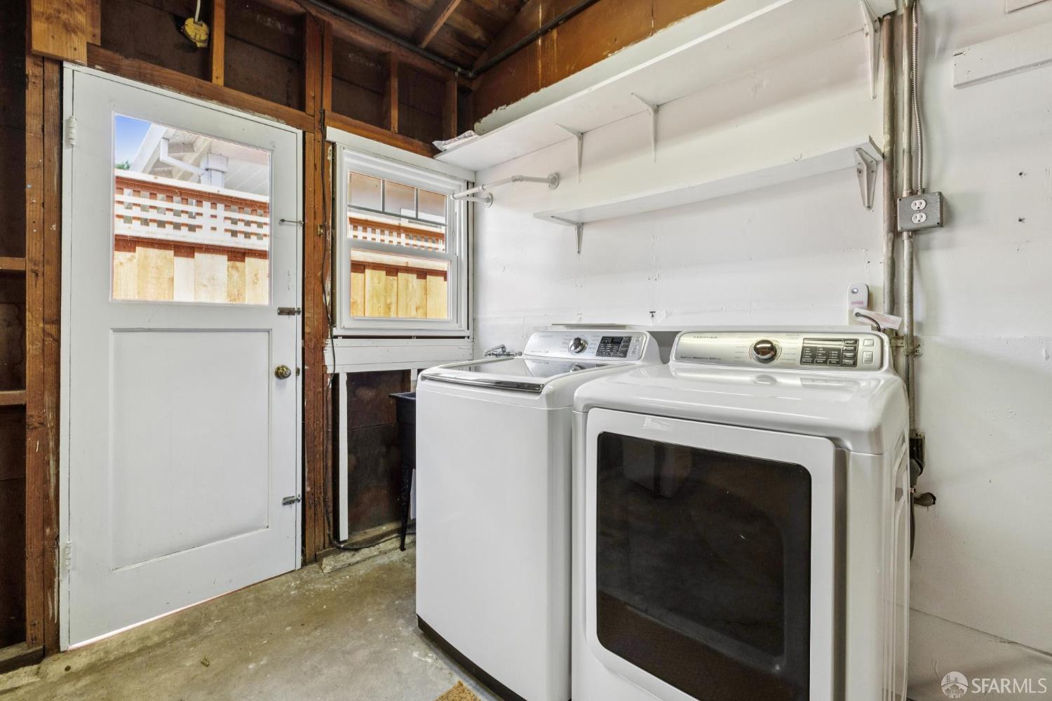 Detail Gallery Image 56 of 71 For 885 Elm St, San Carlos,  CA 94070 - 3 Beds | 2 Baths
