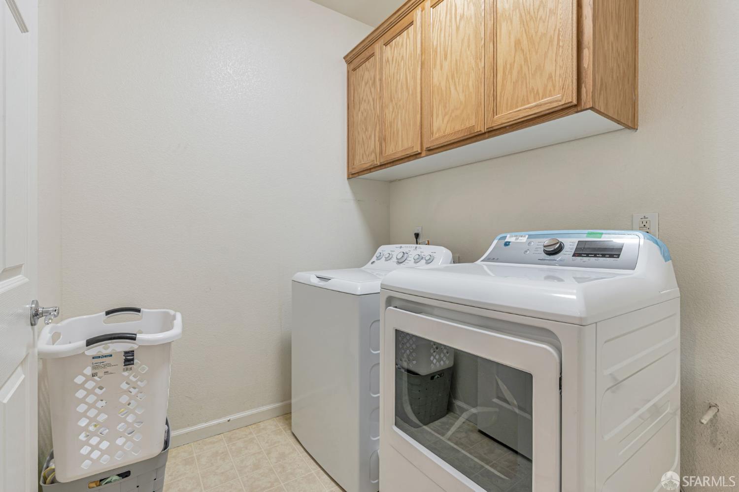 Detail Gallery Image 39 of 50 For 2415 Crystal Way, Antioch,  CA 94531 - 4 Beds | 2/1 Baths