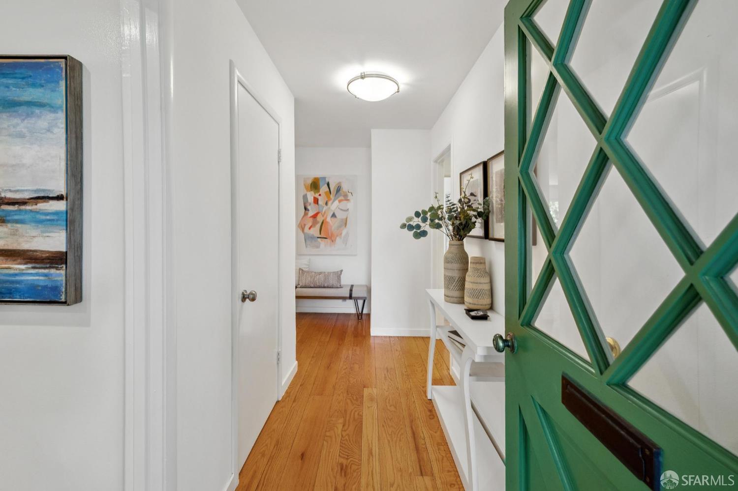 Detail Gallery Image 10 of 71 For 885 Elm St, San Carlos,  CA 94070 - 3 Beds | 2 Baths