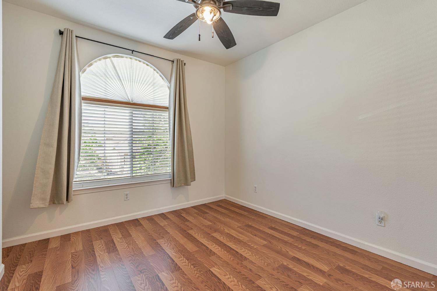 Detail Gallery Image 25 of 50 For 2415 Crystal Way, Antioch,  CA 94531 - 4 Beds | 2/1 Baths