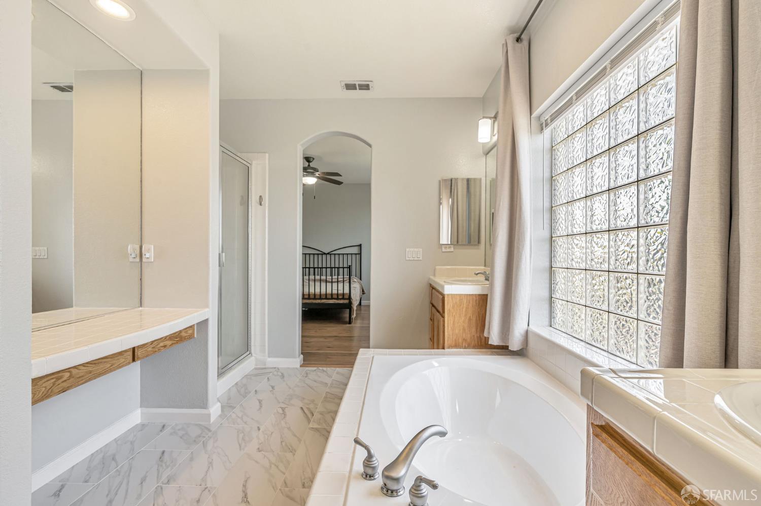 Detail Gallery Image 38 of 50 For 2415 Crystal Way, Antioch,  CA 94531 - 4 Beds | 2/1 Baths