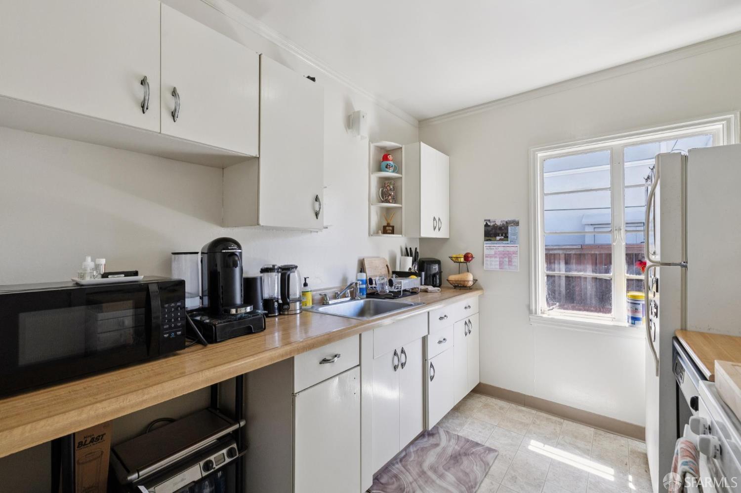 Detail Gallery Image 52 of 76 For 1115 Capuchino Ave, Burlingame,  CA 94010 - 4 Beds | 2 Baths