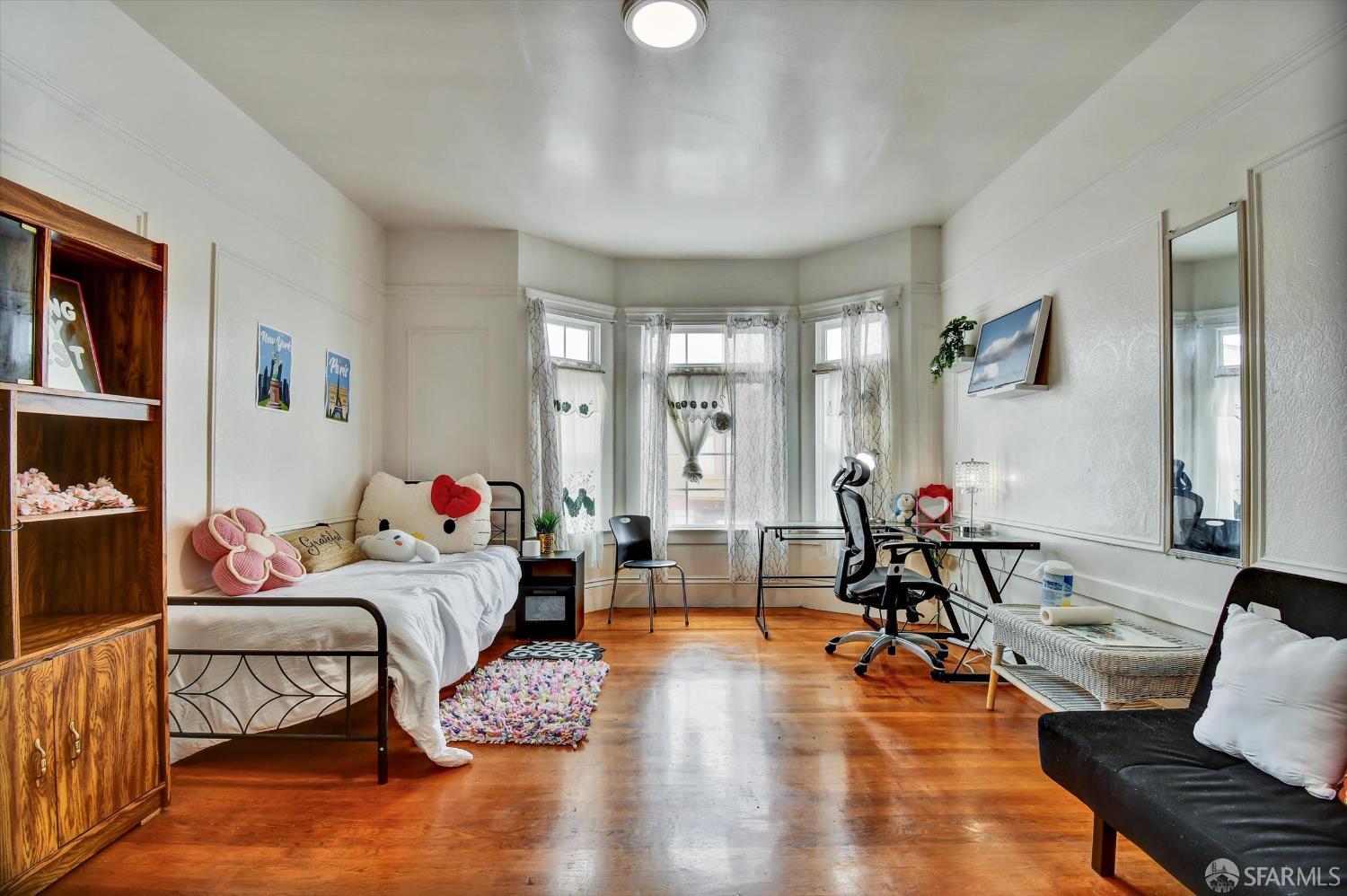 Detail Gallery Image 3 of 34 For 4487 Mission St, San Francisco,  CA 94112 - – Beds | – Baths