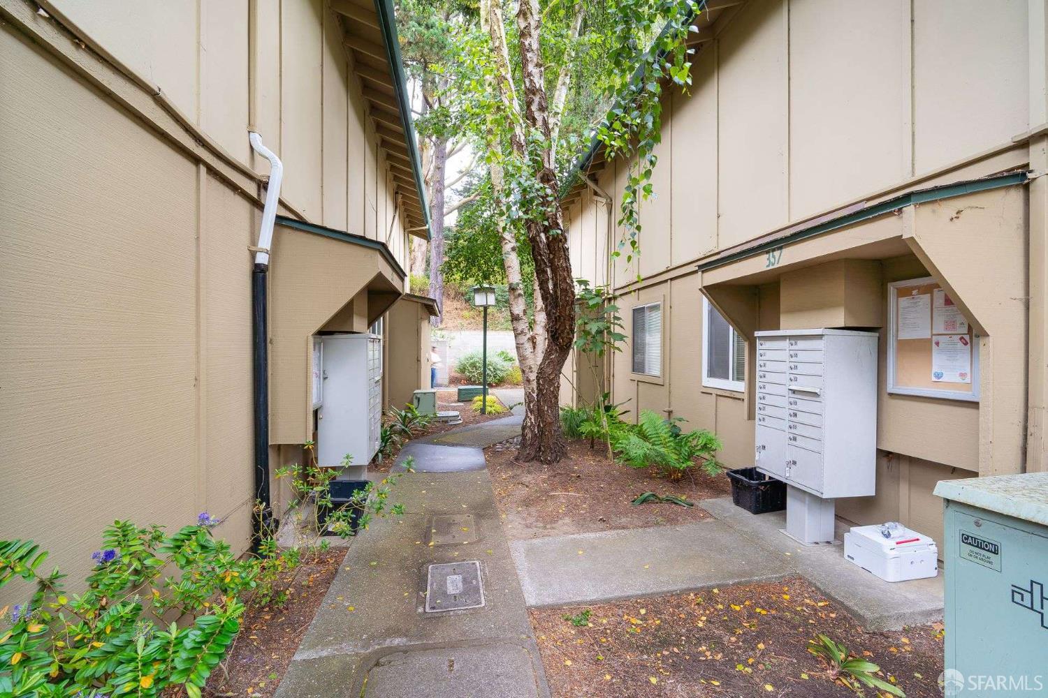 Photo #20: 425058689 Listing: Photo #20
