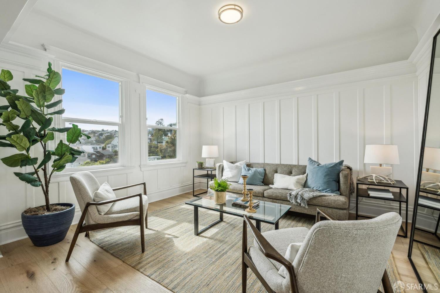 Detail Gallery Image 2 of 20 For 43 Sussex St, San Francisco,  CA 94131 - 2 Beds | 1/1 Baths