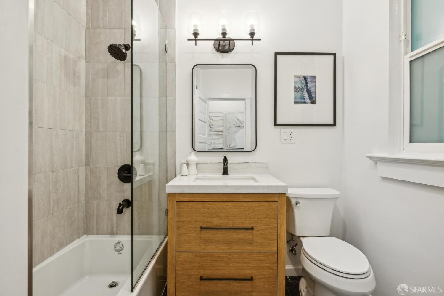 Detail Gallery Image 17 of 20 For 43 Sussex St, San Francisco,  CA 94131 - 2 Beds | 1/1 Baths