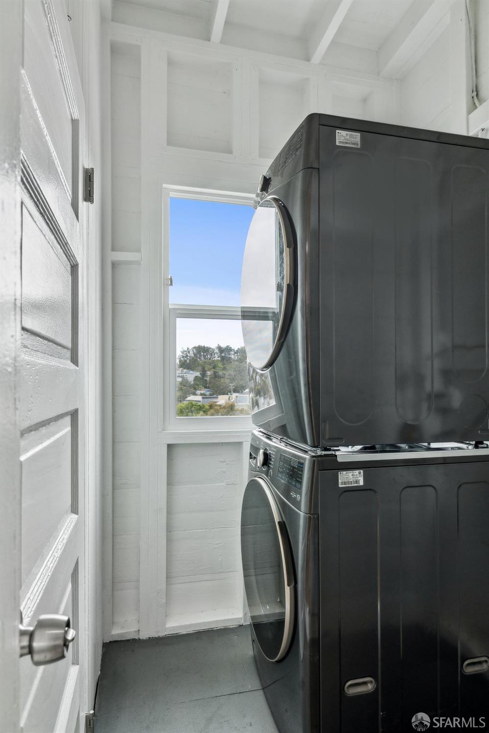 Detail Gallery Image 10 of 20 For 43 Sussex St, San Francisco,  CA 94131 - 2 Beds | 1/1 Baths