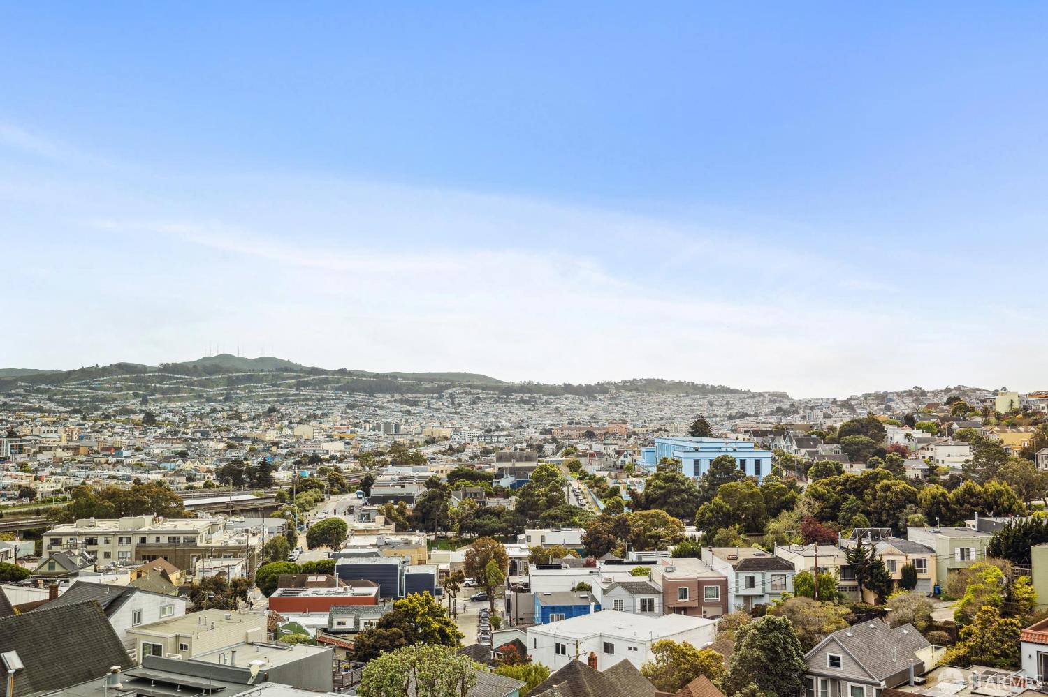 Detail Gallery Image 11 of 20 For 43 Sussex St, San Francisco,  CA 94131 - 2 Beds | 1/1 Baths