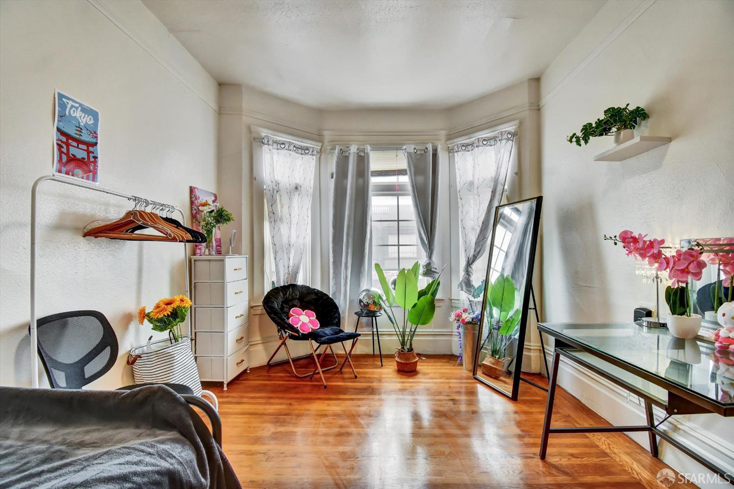 Detail Gallery Image 4 of 34 For 4487 Mission St, San Francisco,  CA 94112 - – Beds | – Baths