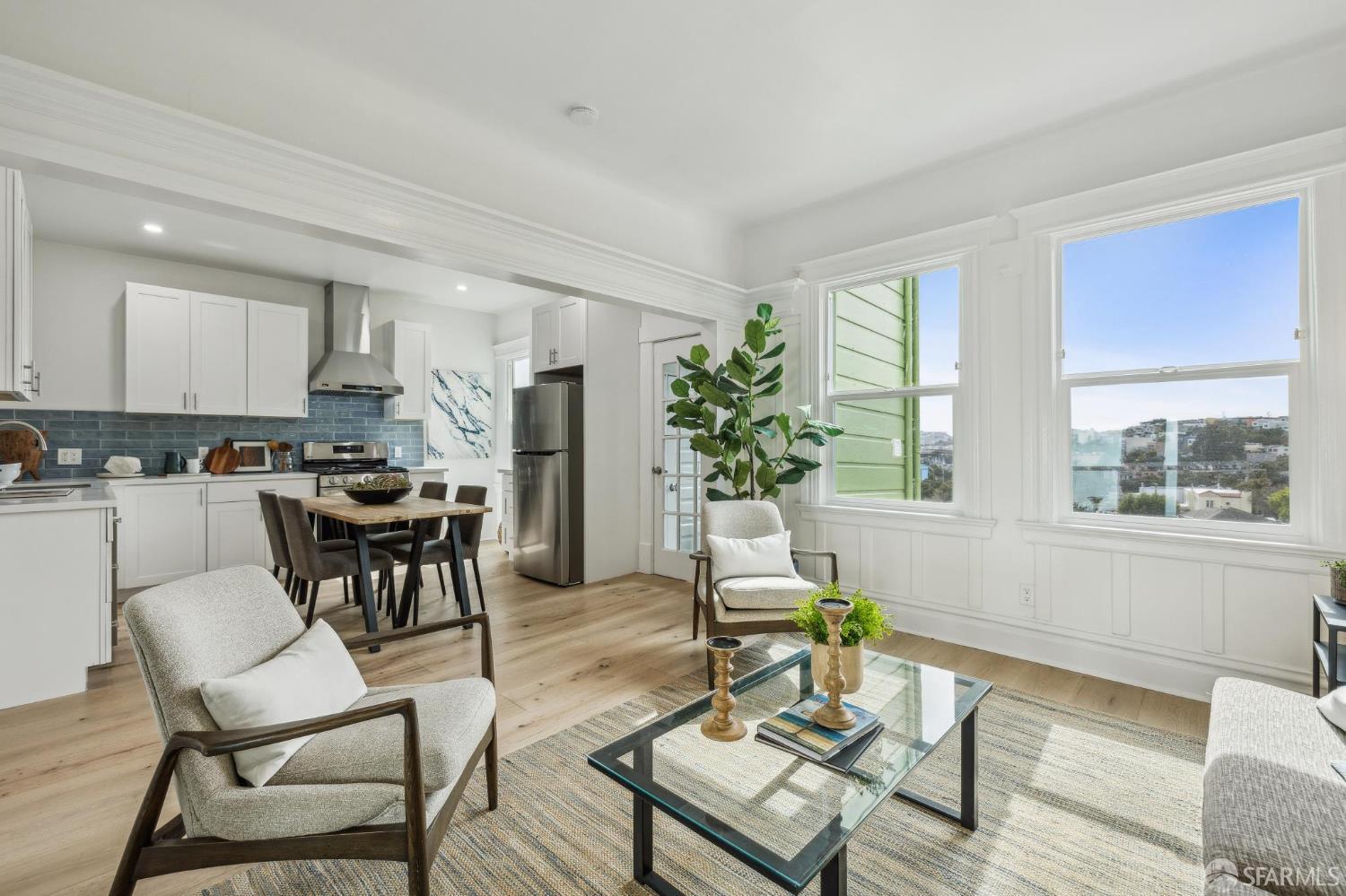 Detail Gallery Image 7 of 20 For 43 Sussex St, San Francisco,  CA 94131 - 2 Beds | 1/1 Baths