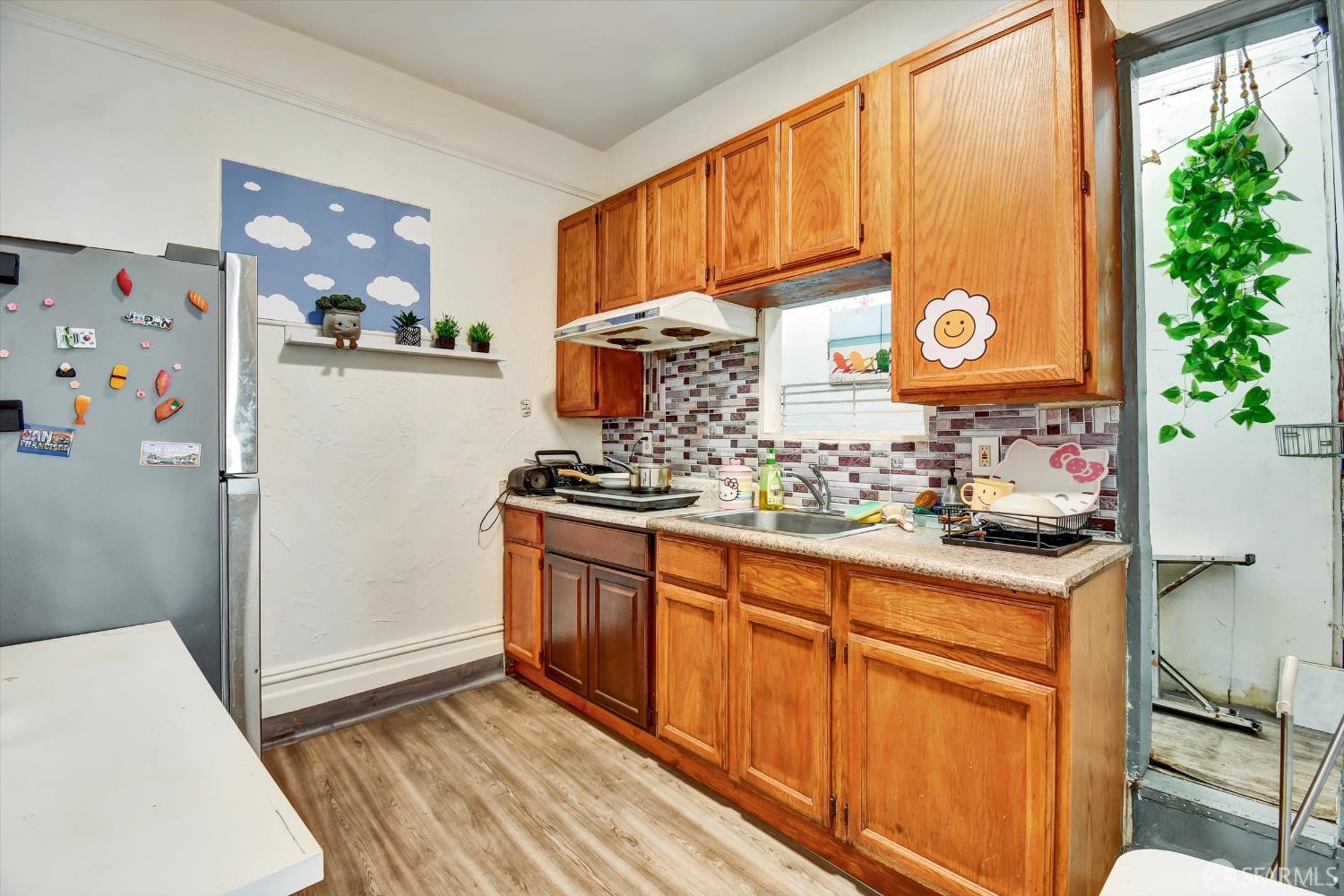 Detail Gallery Image 5 of 34 For 4487 Mission St, San Francisco,  CA 94112 - – Beds | – Baths
