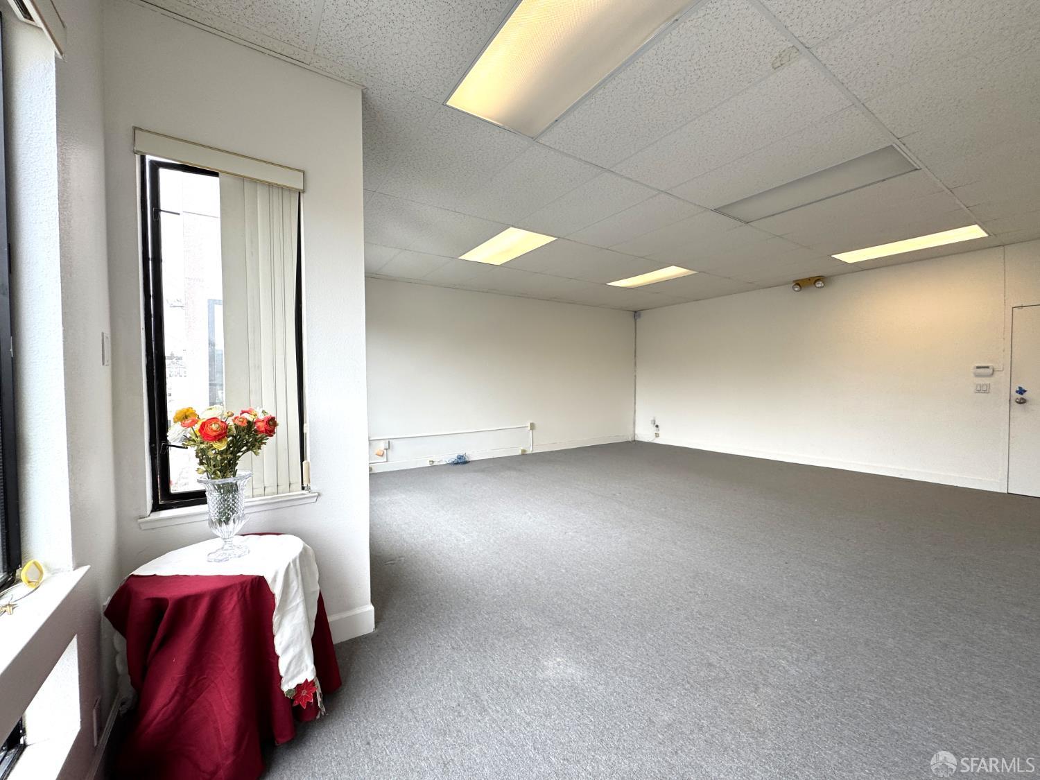 Detail Gallery Image 6 of 19 For 2323 Noriega St #202,  San Francisco,  CA 94122 - – Beds | – Baths