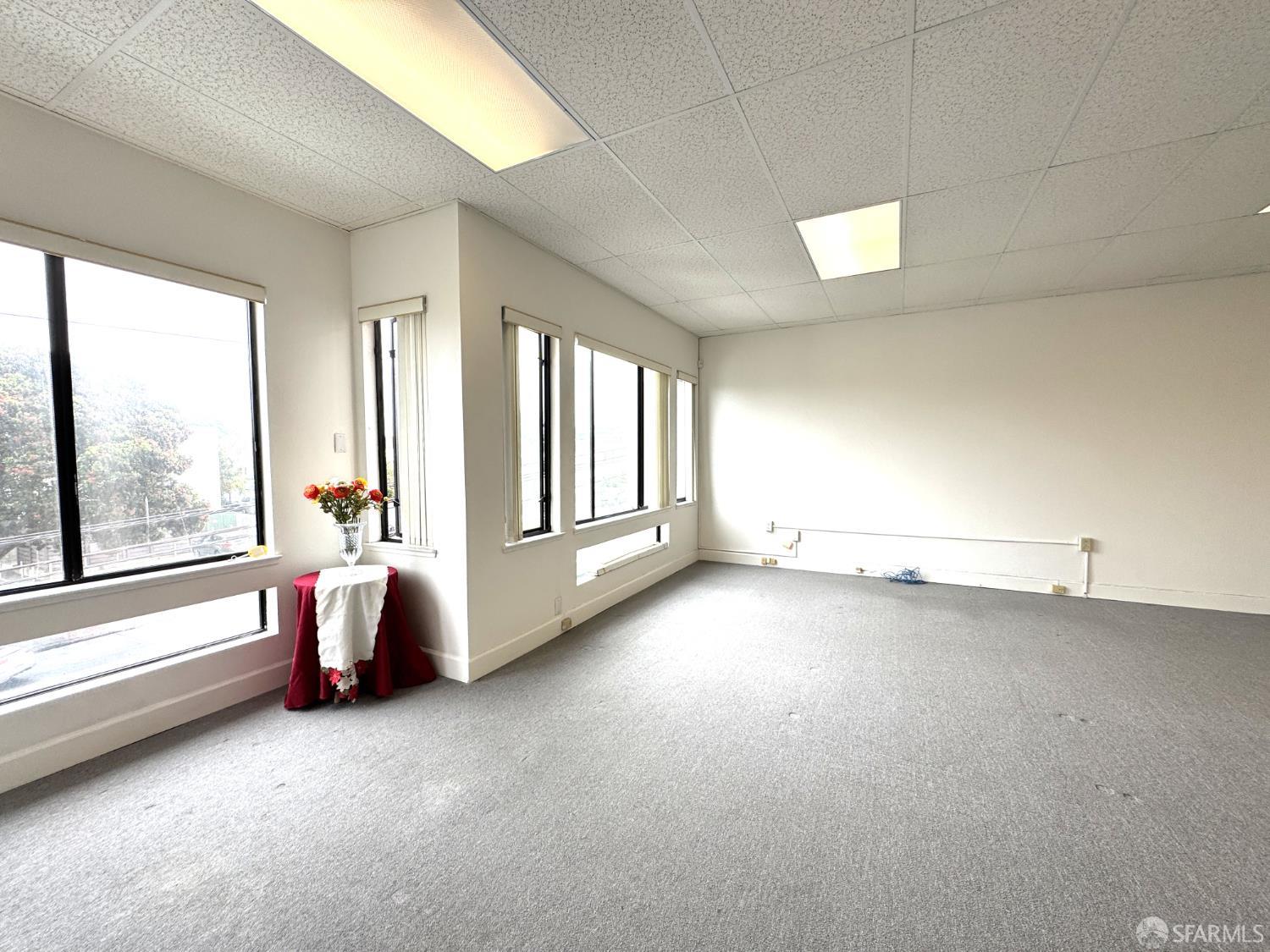 Detail Gallery Image 7 of 19 For 2323 Noriega St #202,  San Francisco,  CA 94122 - – Beds | – Baths
