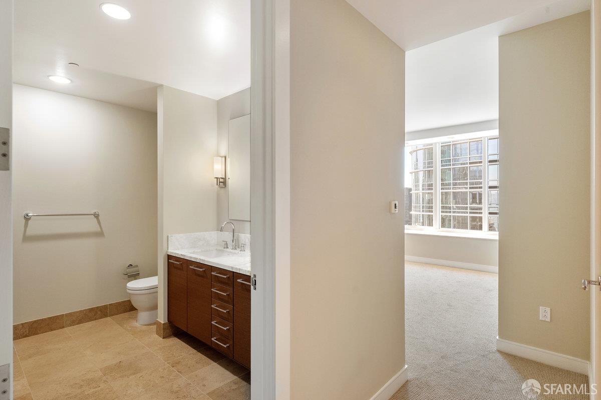 Photo #14: 425059471 Listing: Photo #14