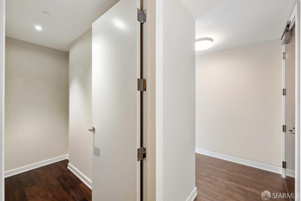 Photo #18: 425059471 Listing: Photo #18