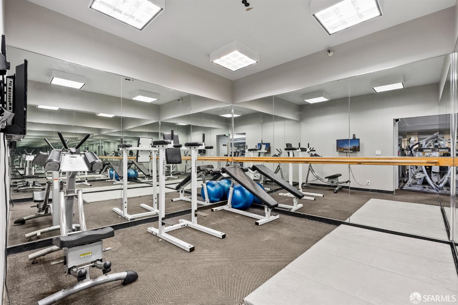 Detail Gallery Image 20 of 23 For 1 Daniel Burnham Ct #619,  San Francisco,  CA 94109 - 1 Beds | 1 Baths