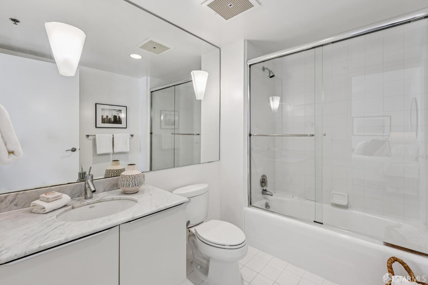 Photo #35: 425059827 Listing: Photo #35