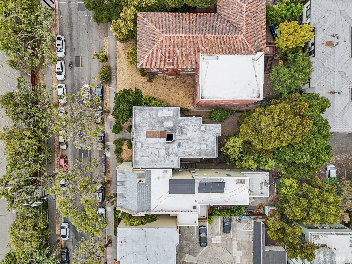 Detail Gallery Image 31 of 32 For 1767 Euclid Ave #4,  Berkeley,  CA 94709 - 2 Beds | 1 Baths