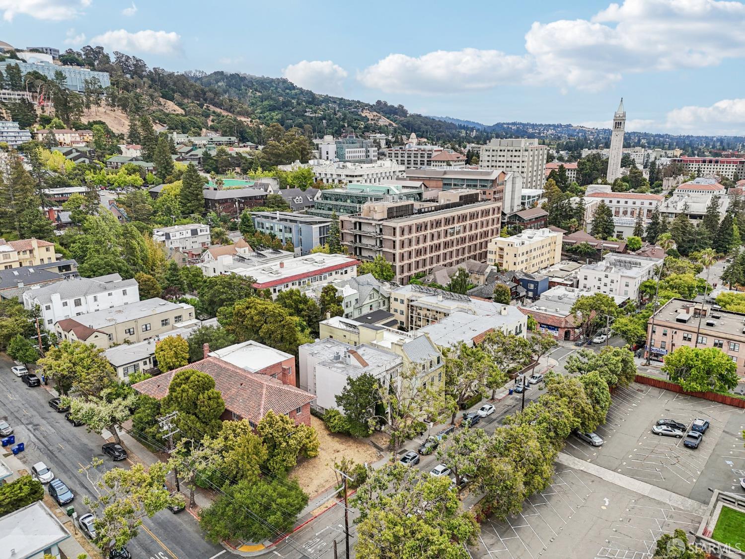 Detail Gallery Image 26 of 32 For 1767 Euclid Ave #4,  Berkeley,  CA 94709 - 2 Beds | 1 Baths
