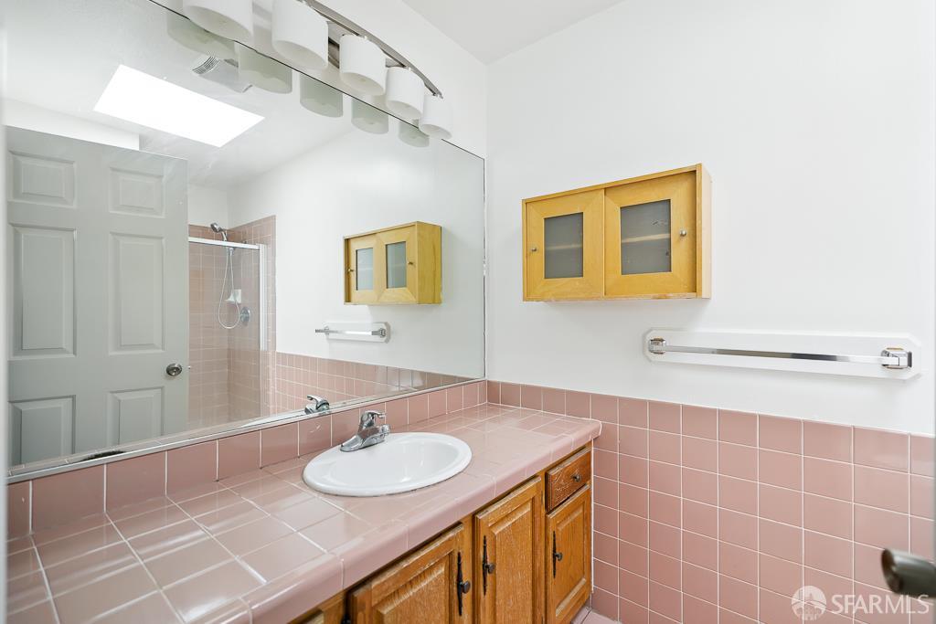 Detail Gallery Image 28 of 48 For 597 Lincoln Way, San Francisco,  CA 94122 - – Beds | – Baths