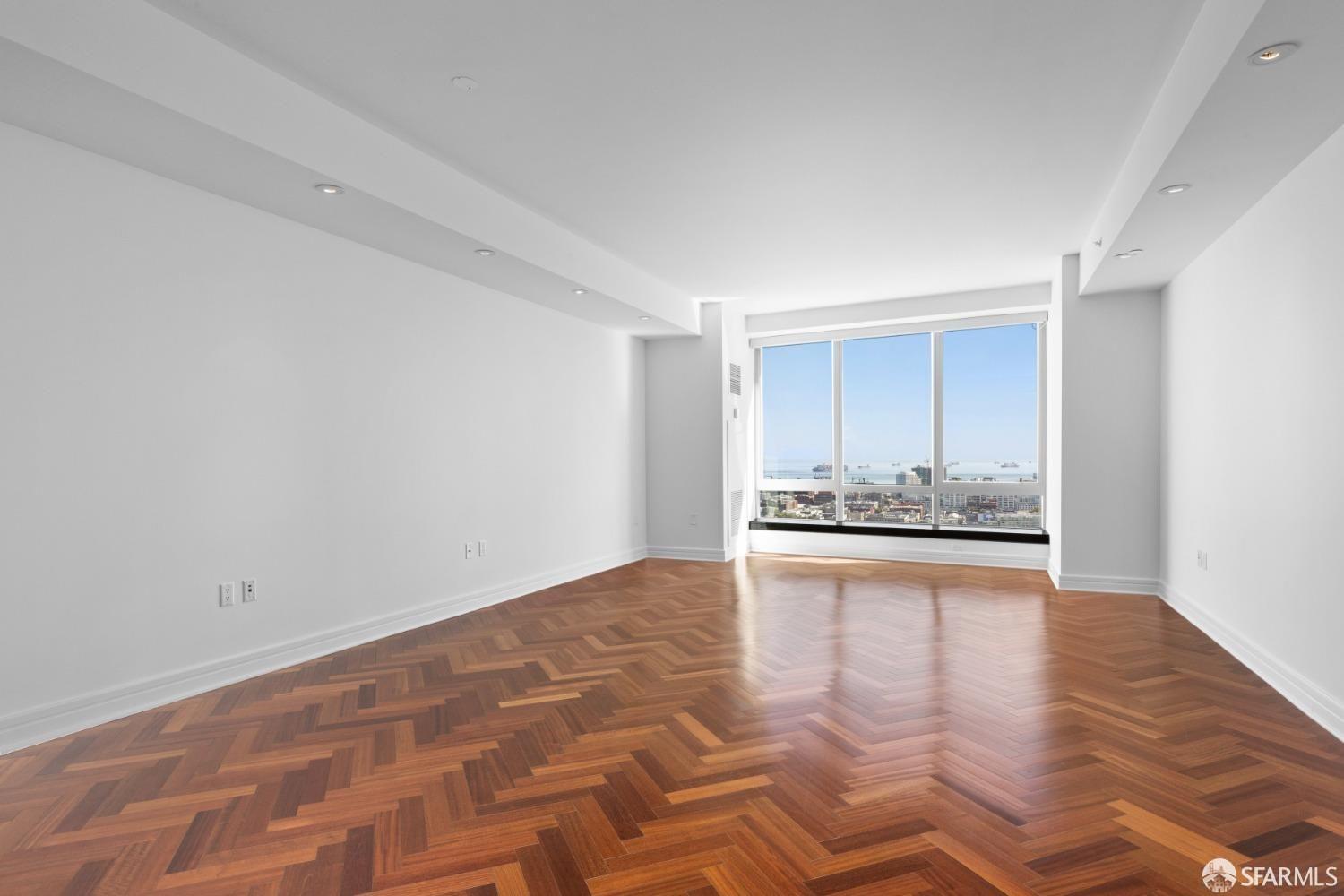 Detail Gallery Image 10 of 29 For 765 Market St 33h,  San Francisco,  CA 94103 - 2 Beds | 2/1 Baths