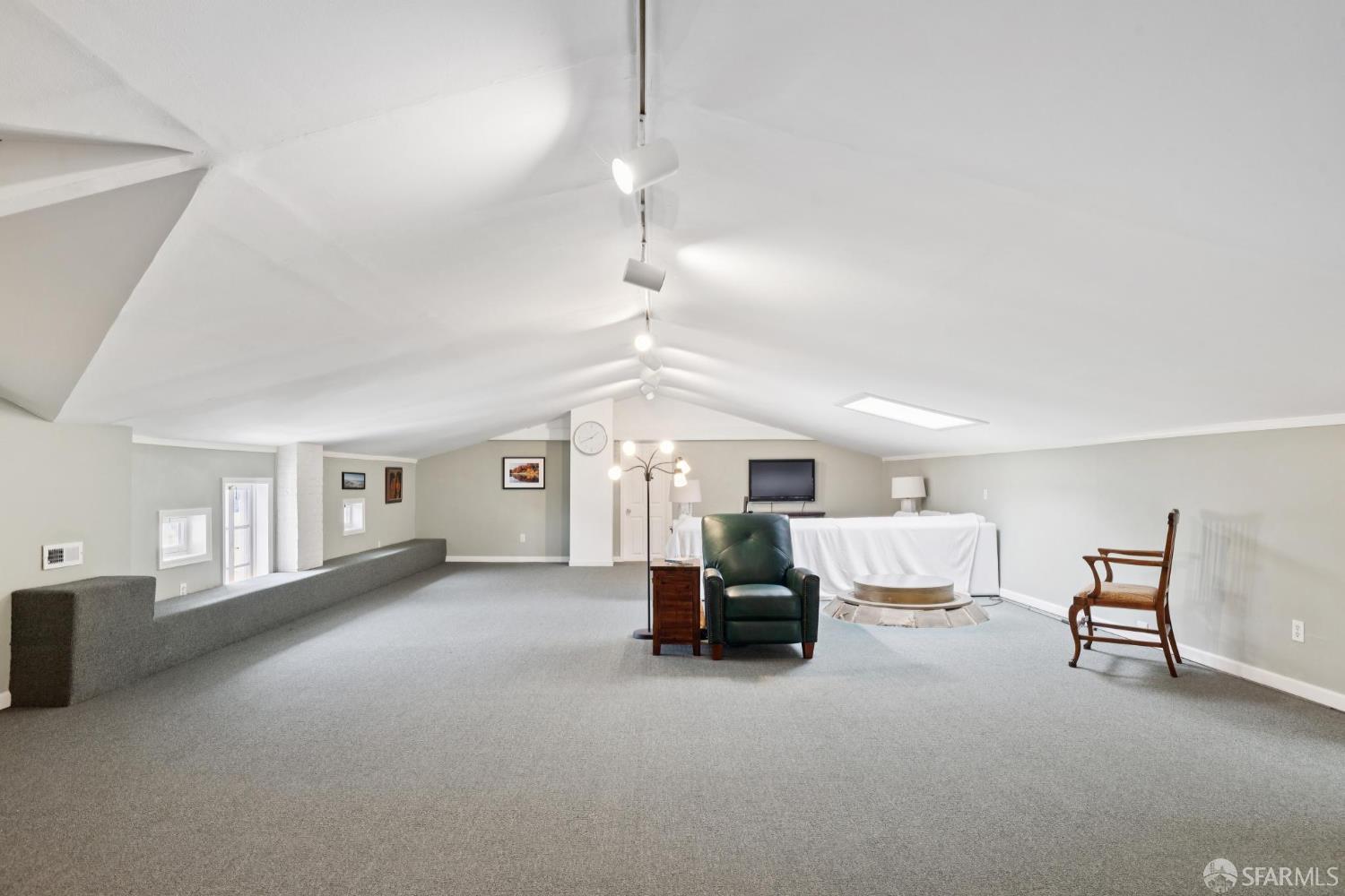 Detail Gallery Image 37 of 53 For 1818 California St, San Francisco,  CA 94109 - 6 Beds | 6/1 Baths