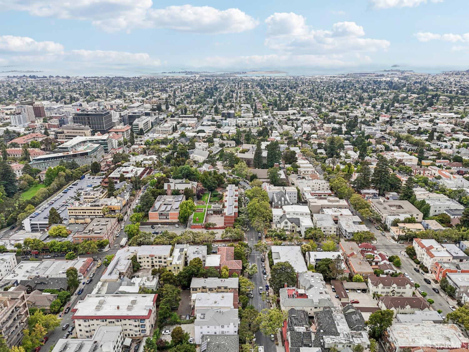 Detail Gallery Image 28 of 32 For 1767 Euclid Ave #4,  Berkeley,  CA 94709 - 2 Beds | 1 Baths