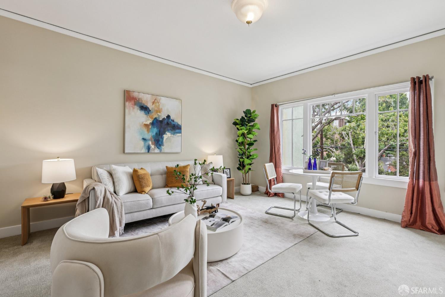 Detail Gallery Image 2 of 32 For 1767 Euclid Ave #4,  Berkeley,  CA 94709 - 2 Beds | 1 Baths