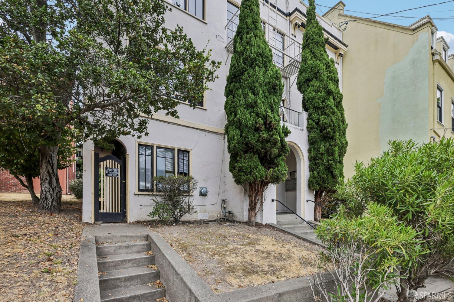 Detail Gallery Image 16 of 32 For 1767 Euclid Ave #4,  Berkeley,  CA 94709 - 2 Beds | 1 Baths