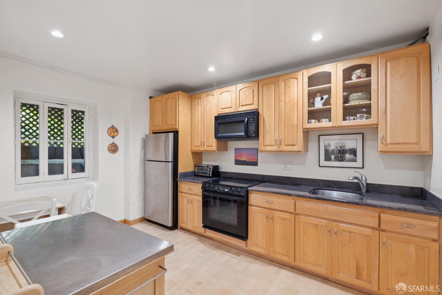 Detail Gallery Image 34 of 53 For 1818 California St, San Francisco,  CA 94109 - 6 Beds | 6/1 Baths