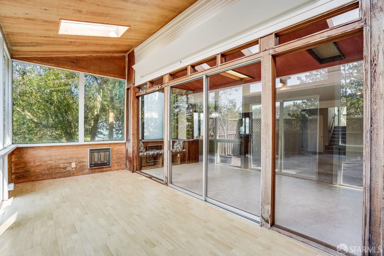 Detail Gallery Image 10 of 22 For 172 Amber Dr, San Francisco,  CA 94131 - 5 Beds | 3 Baths