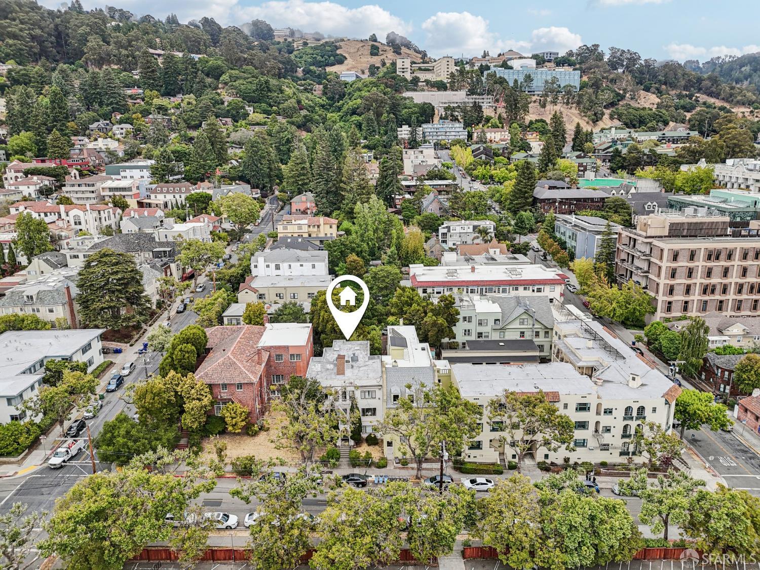 Detail Gallery Image 25 of 32 For 1767 Euclid Ave #4,  Berkeley,  CA 94709 - 2 Beds | 1 Baths