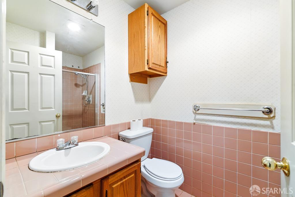 Detail Gallery Image 15 of 48 For 597 Lincoln Way, San Francisco,  CA 94122 - – Beds | – Baths