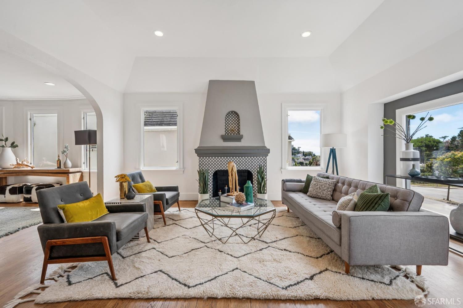 Detail Gallery Image 7 of 56 For 1007 Portola Dr, San Francisco,  CA 94127 - 3 Beds | 2 Baths