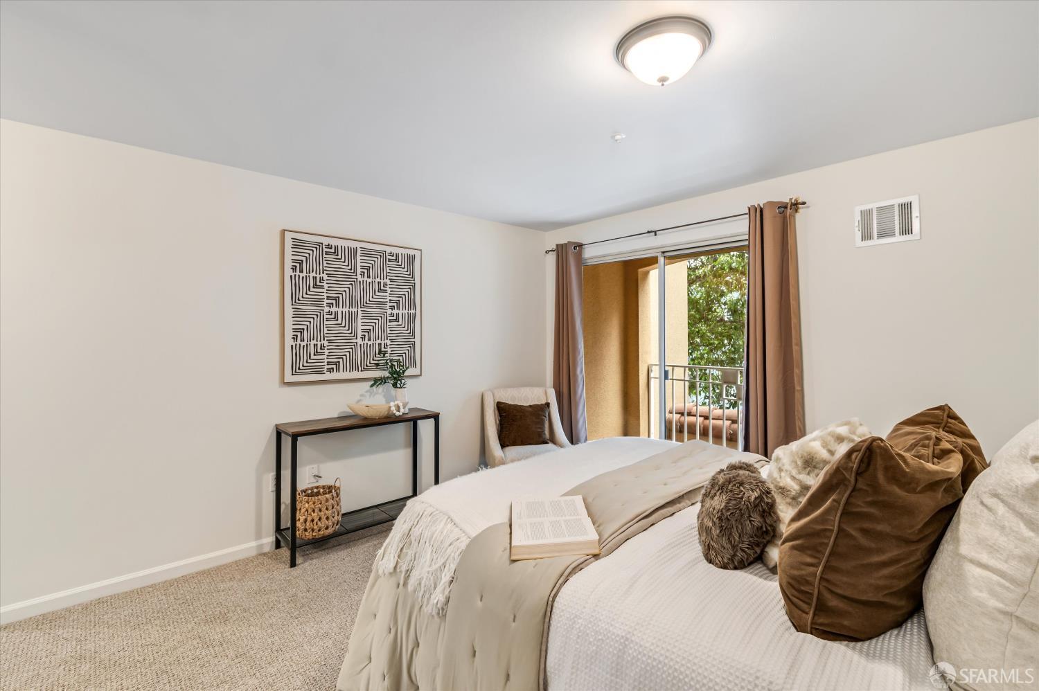 Detail Gallery Image 17 of 30 For 600 Chestnut St #211,  San Francisco,  CA 94133 - 2 Beds | 2 Baths