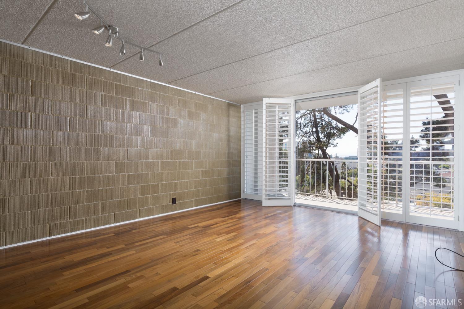Detail Gallery Image 7 of 23 For 1 1 Kelton Court, Oakland, Ca Ct 1e,  Oakland,  CA 94611 - 1 Beds | 1 Baths