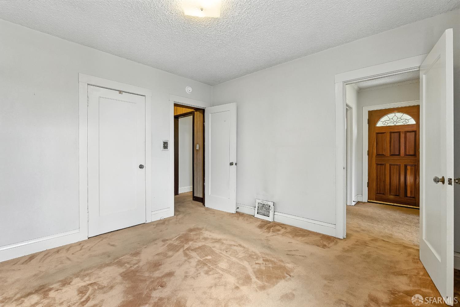Detail Gallery Image 8 of 32 For 325 Pope St, San Francisco,  CA 94112 - 3 Beds | 2 Baths