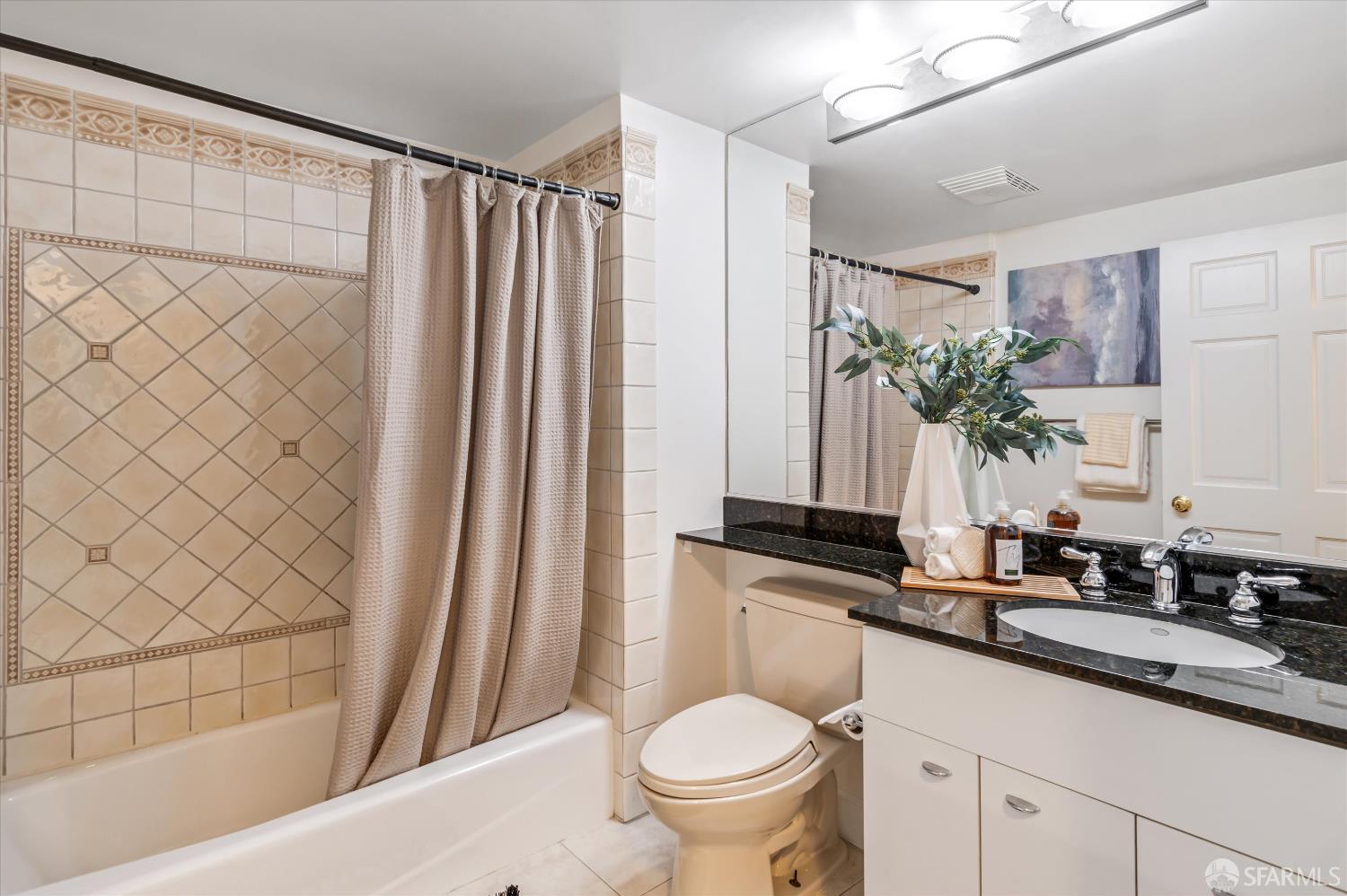 Detail Gallery Image 20 of 30 For 600 Chestnut St #211,  San Francisco,  CA 94133 - 2 Beds | 2 Baths